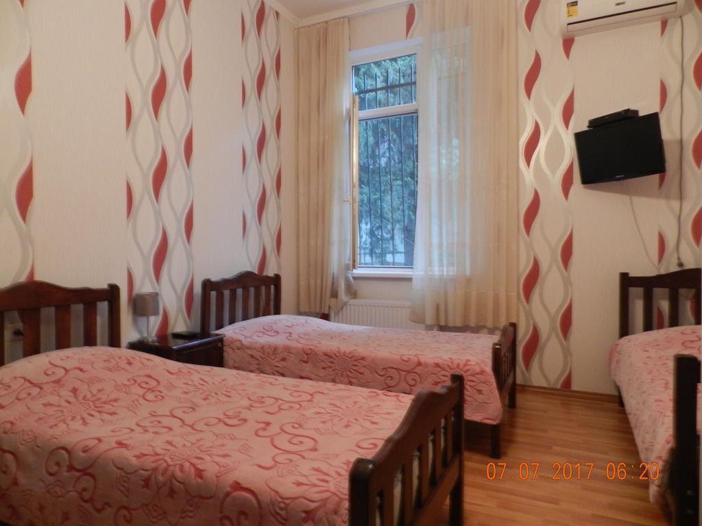 Room 404 Guest House Tbilisi Exterior foto