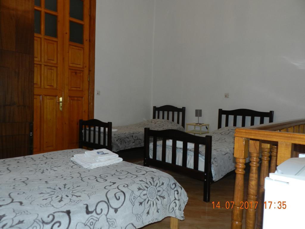 Room 404 Guest House Tbilisi Exterior foto